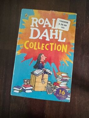 BNIB Roald Dahl Collection Box Set - 16 books